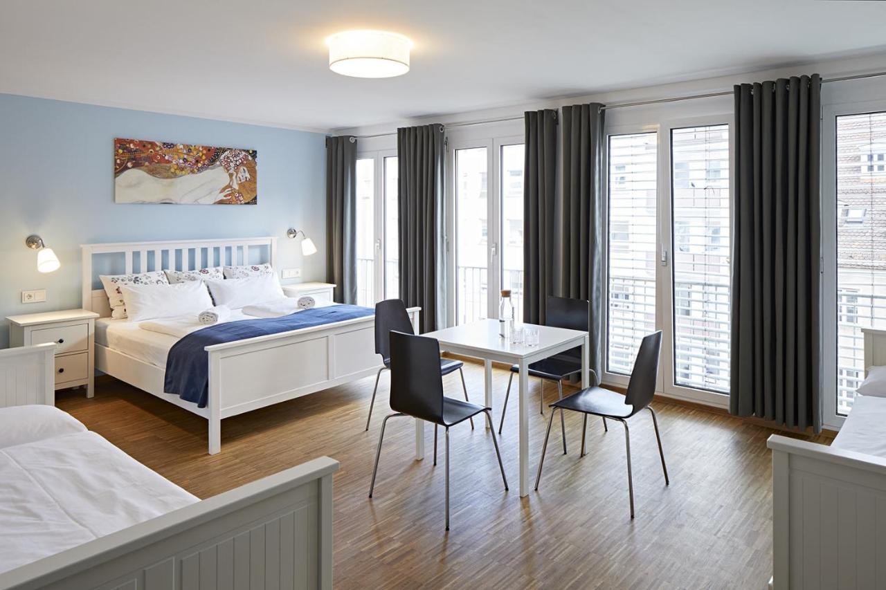 Nonstop Hotel Augsburg - Ubernacht - Hostelhotelhome ภายนอก รูปภาพ