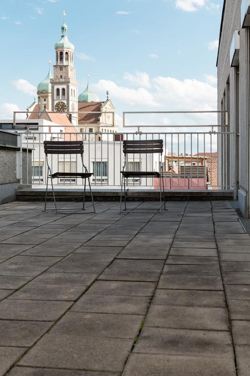 Nonstop Hotel Augsburg - Ubernacht - Hostelhotelhome ภายนอก รูปภาพ