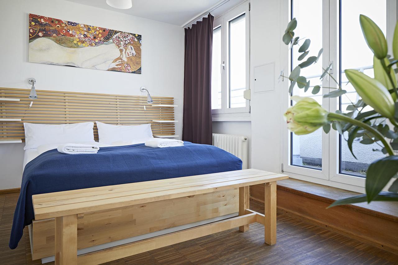 Nonstop Hotel Augsburg - Ubernacht - Hostelhotelhome ภายนอก รูปภาพ