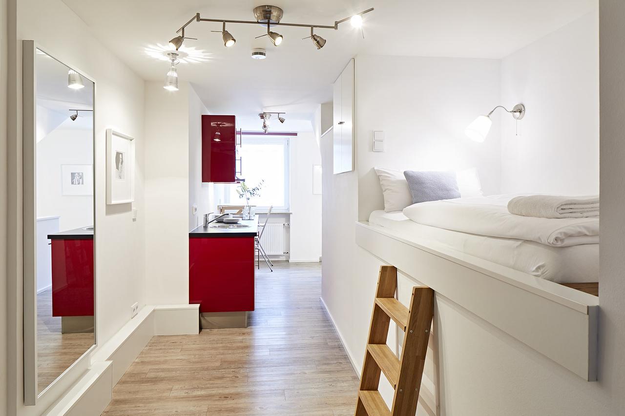 Nonstop Hotel Augsburg - Ubernacht - Hostelhotelhome ภายนอก รูปภาพ