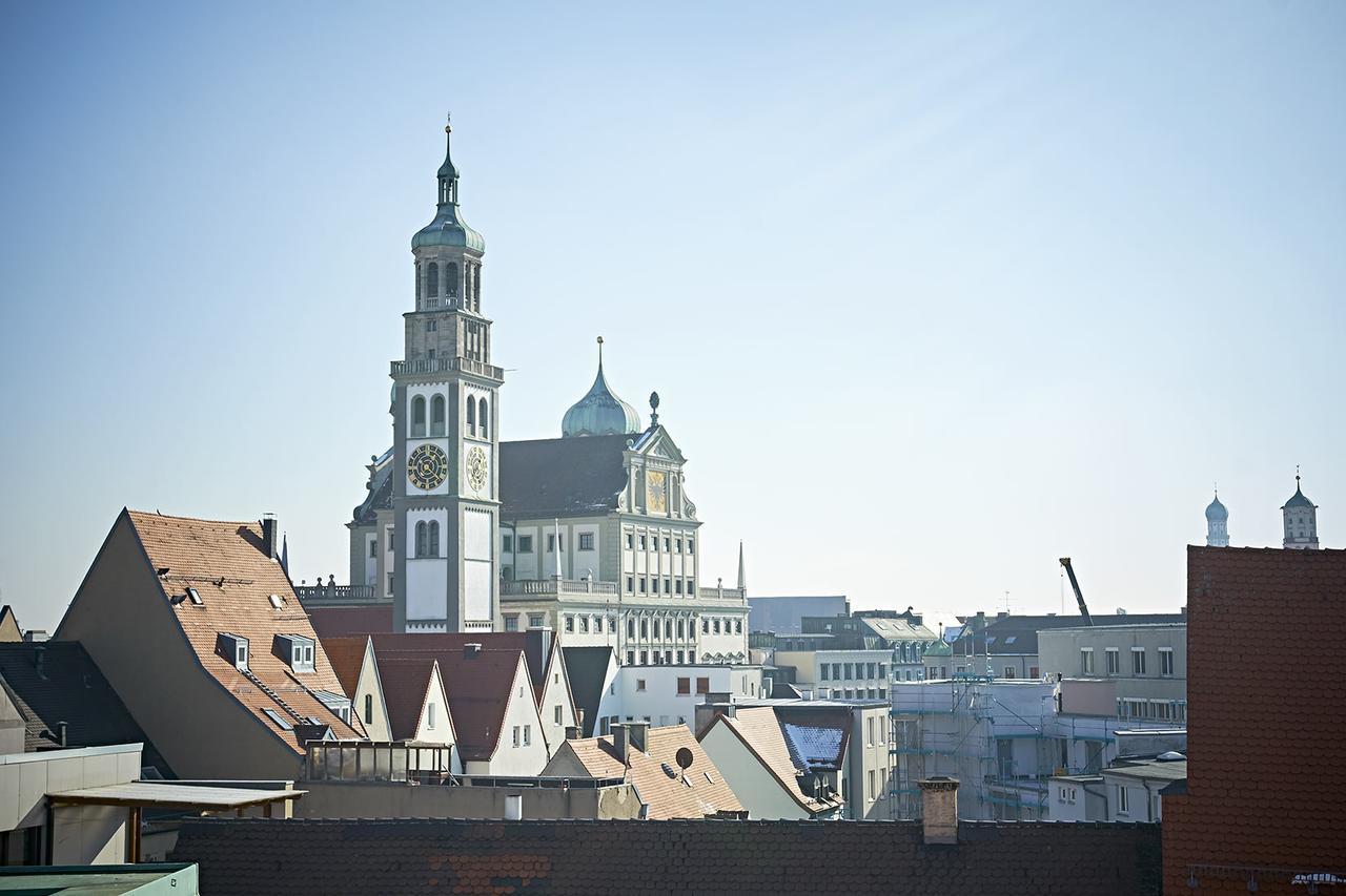 Nonstop Hotel Augsburg - Ubernacht - Hostelhotelhome ภายนอก รูปภาพ