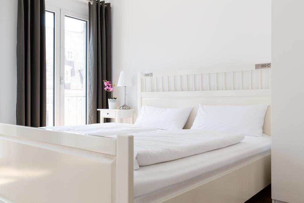 Nonstop Hotel Augsburg - Ubernacht - Hostelhotelhome ห้อง รูปภาพ