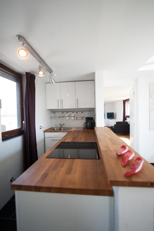 Nonstop Hotel Augsburg - Ubernacht - Hostelhotelhome ภายนอก รูปภาพ